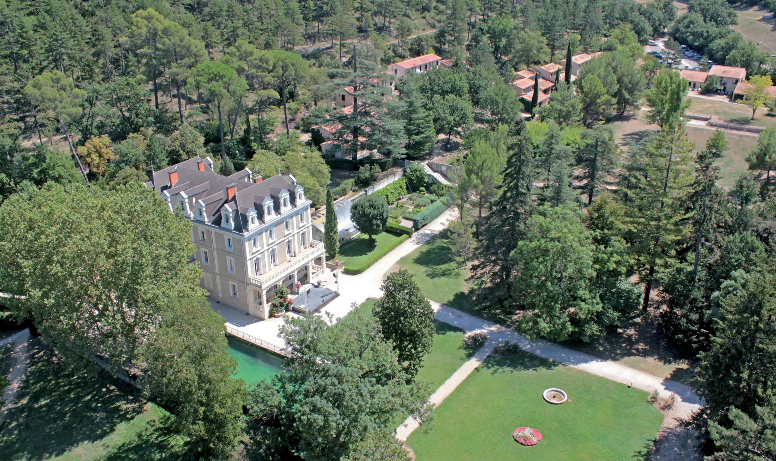 Club Bleues Domaine De Château Laval