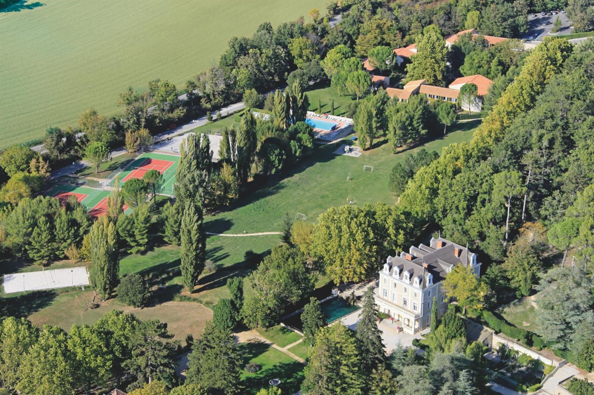 Station touristique Club Bleues Domaine De Château Laval