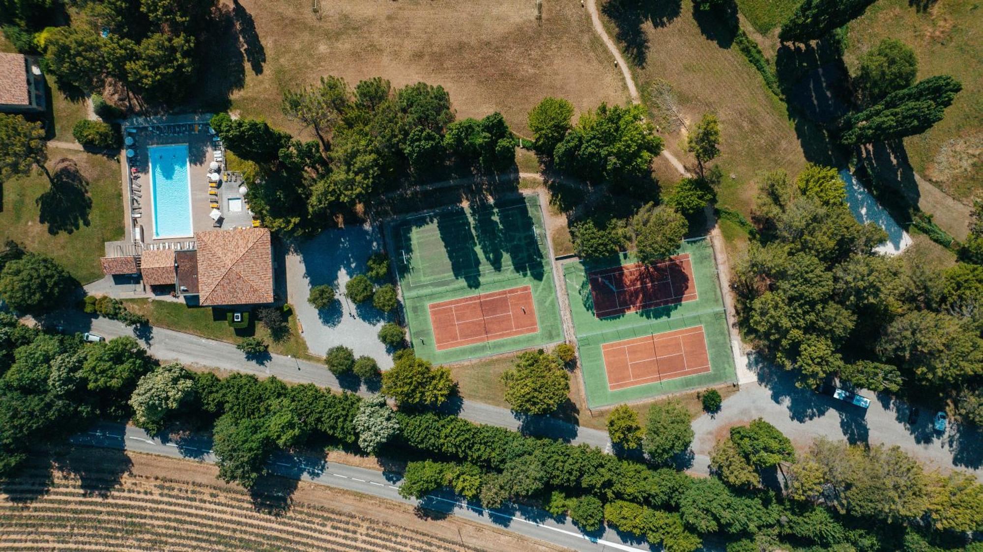 Club Bleues Domaine De Château Laval Station touristique 3*